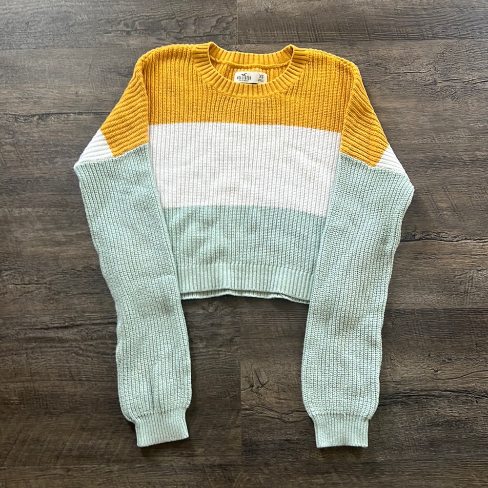 Hollister Womens: Cropped sweater